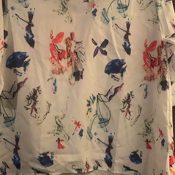 White abstract floral tunic. - Picture 2 of 4